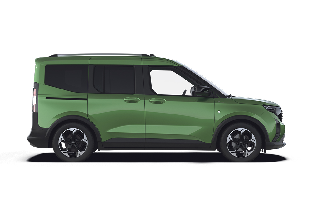 Vista lateral de una Ford Tourneo Courier verde.