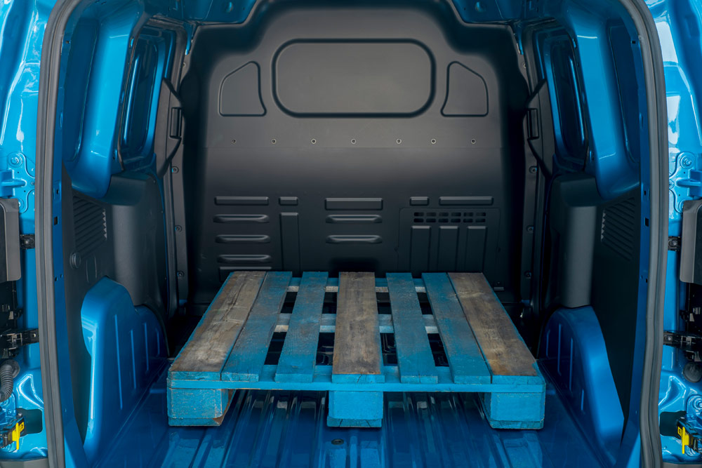 Espacio de carga trasero de la Ford E-Transit Courier